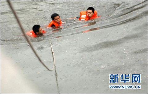 暴雨襲揚(yáng)州（組圖）