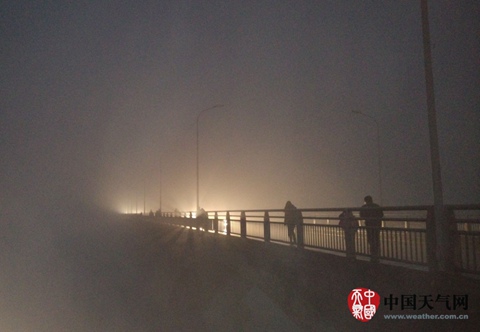 京津冀等風(fēng)來(lái)明天霾散 新疆內(nèi)蒙古有雪