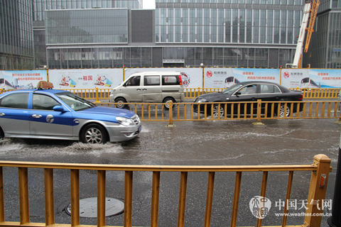江南貴州廣西遭強(qiáng)降雨 西北有中到大雨
