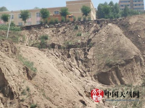 北方【10省區(qū)】有強(qiáng)對流天氣 云南持續(xù)強(qiáng)降水